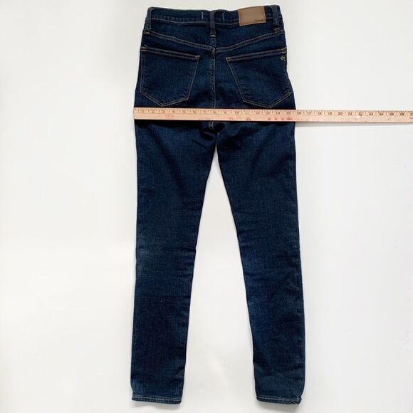 MADEWELL Dark Wash 9” Skinny Jeans! - Picture 7 of 8